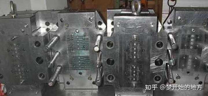 什么是双色模？双色模如何设计，会设计双色模工资这么高吗?的图1